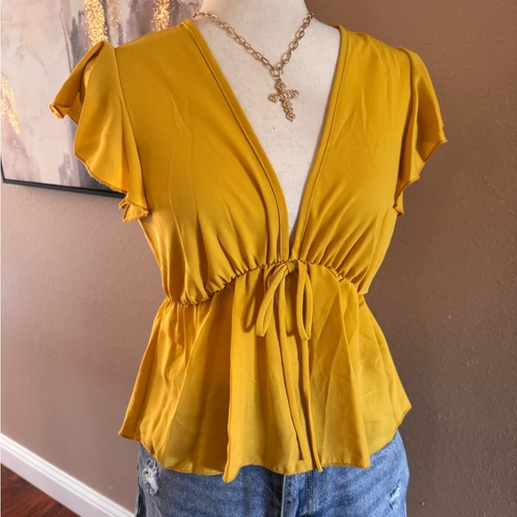 Women's Yellow Ruffle Sleeve Top - Picture 10 of 14